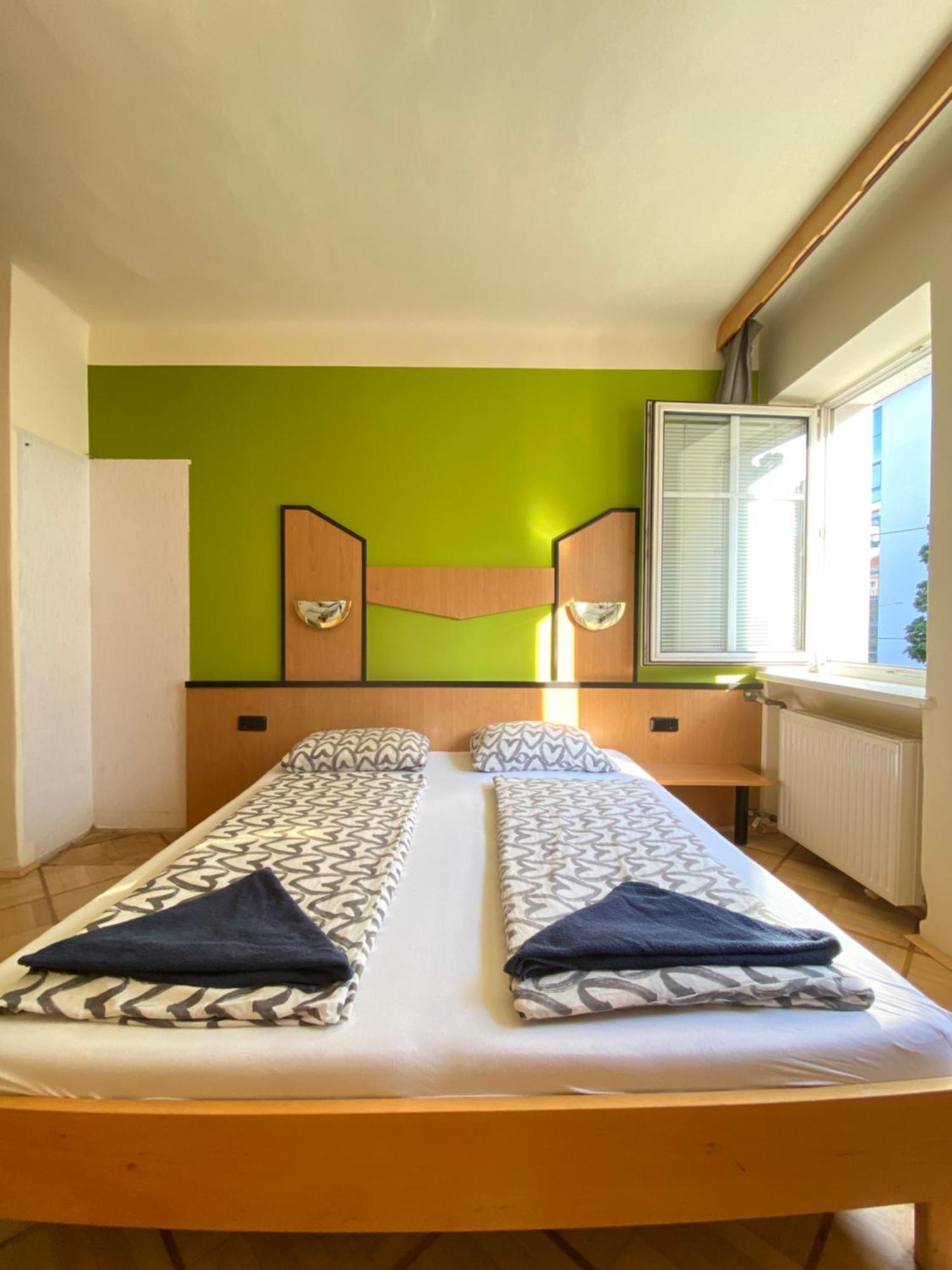 Affordable Central Rooms, 10-Min To Lugner City 维也纳 外观 照片