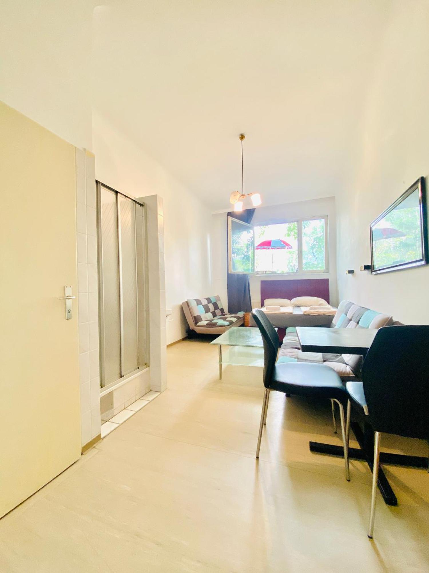 Affordable Central Rooms, 10-Min To Lugner City 维也纳 外观 照片