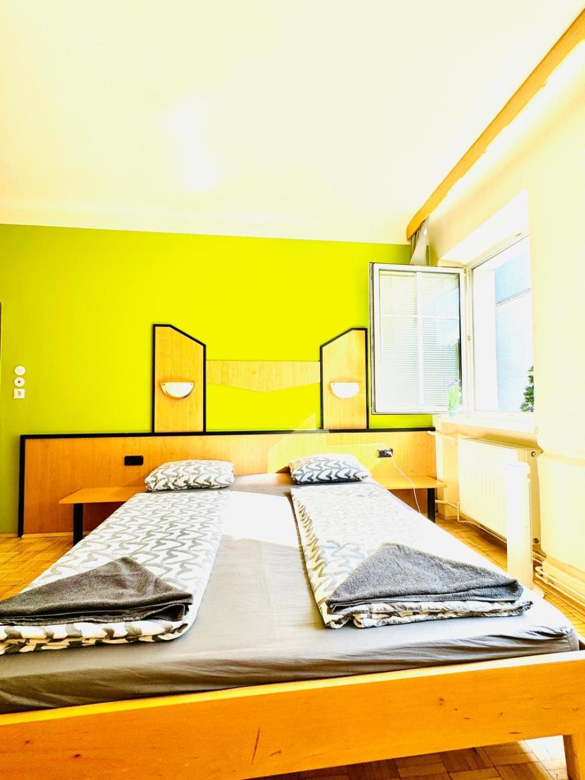 Affordable Central Rooms, 10-Min To Lugner City 维也纳 外观 照片