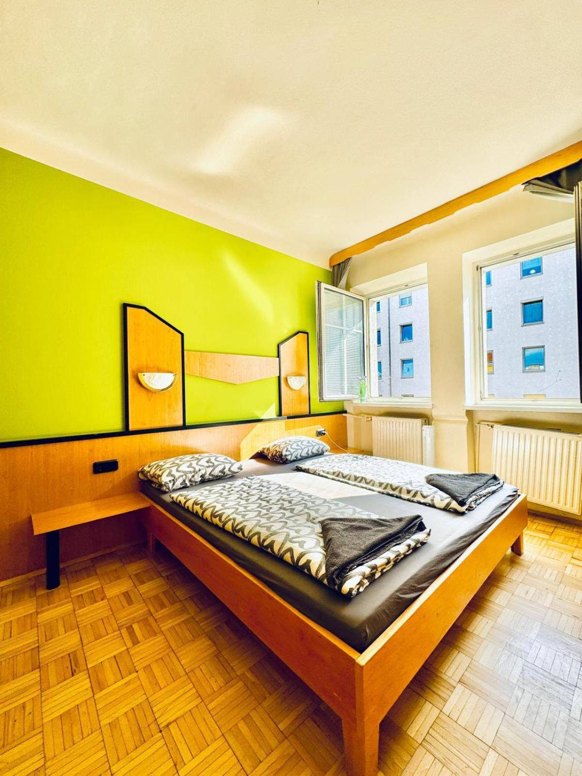 Affordable Central Rooms, 10-Min To Lugner City 维也纳 外观 照片