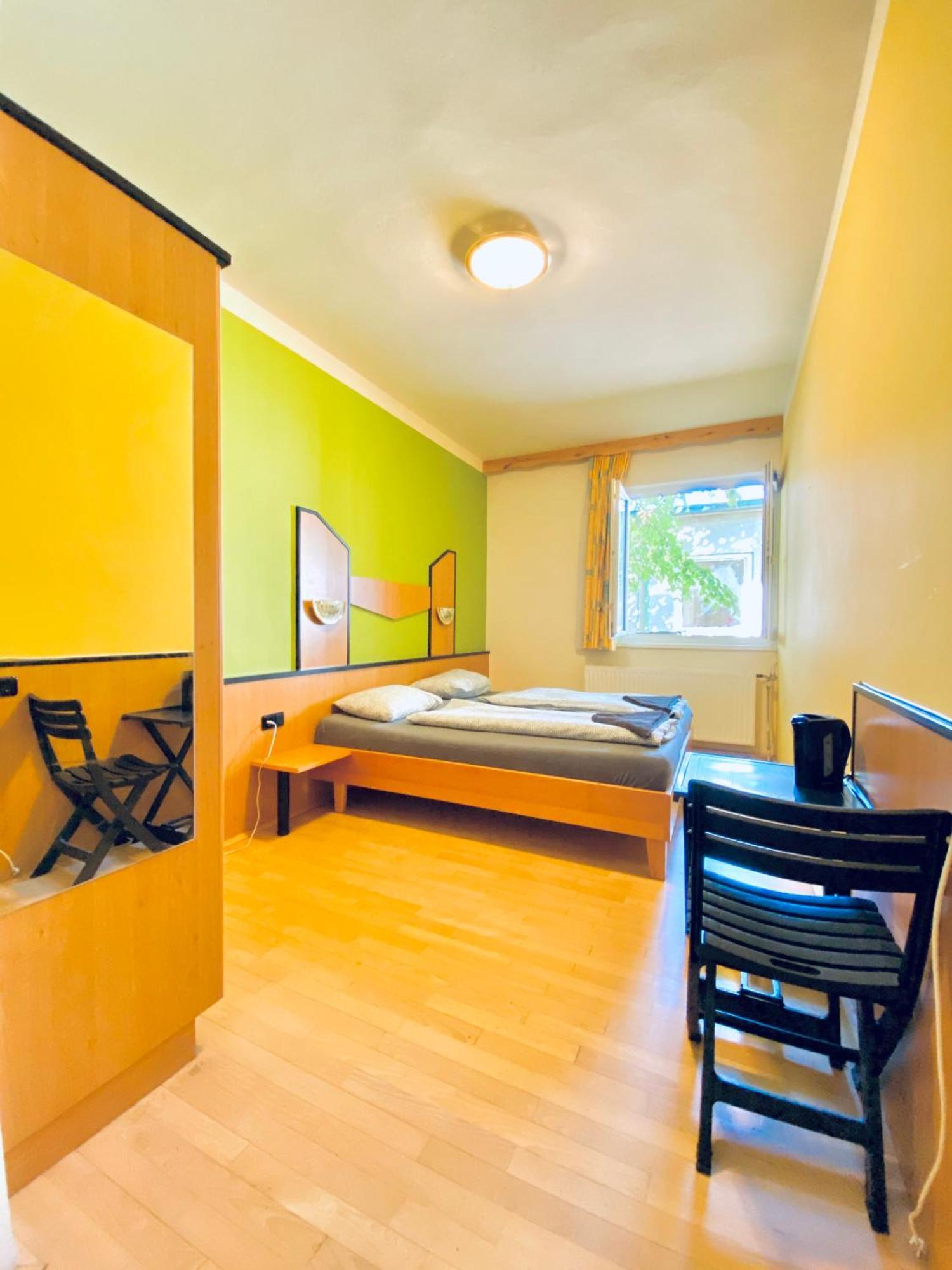 Affordable Central Rooms, 10-Min To Lugner City 维也纳 外观 照片