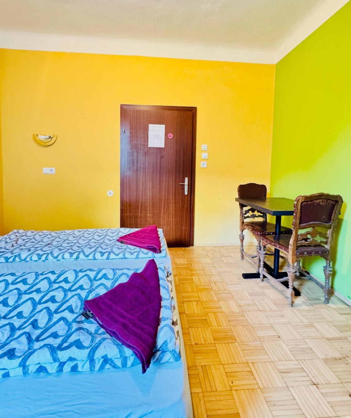 Affordable Central Rooms, 10-Min To Lugner City 维也纳 外观 照片